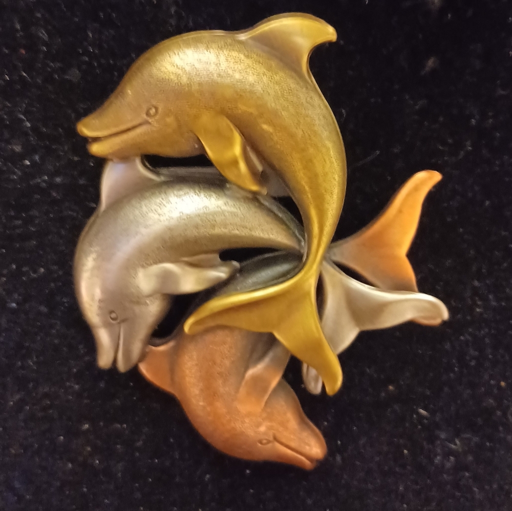 Vintage K&T Brooch